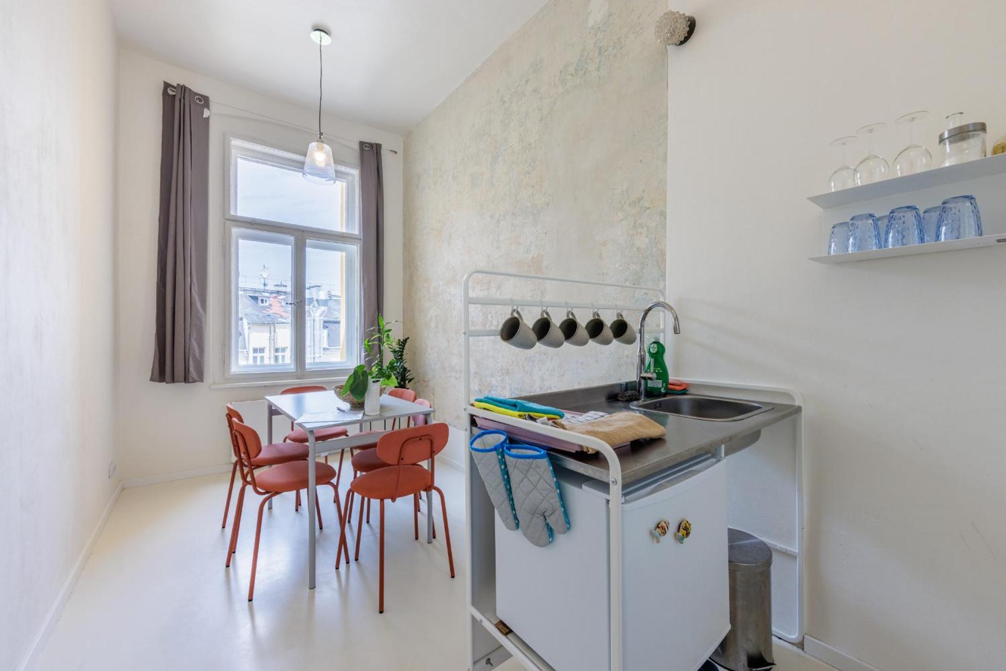 Design Apartment In The Heart Of KLV Exterior foto